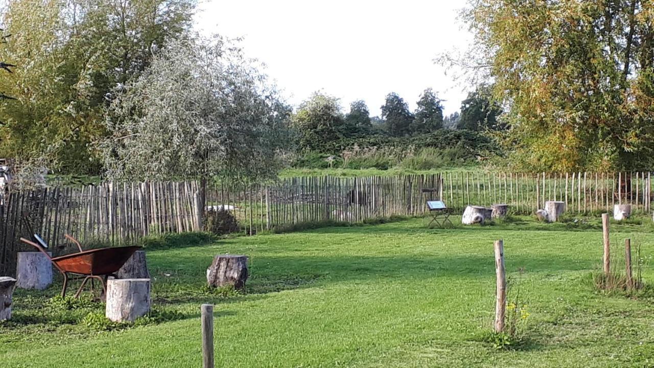 Pipowagen Overnachting Het Houten Huis Zaltbommel Luaran gambar
